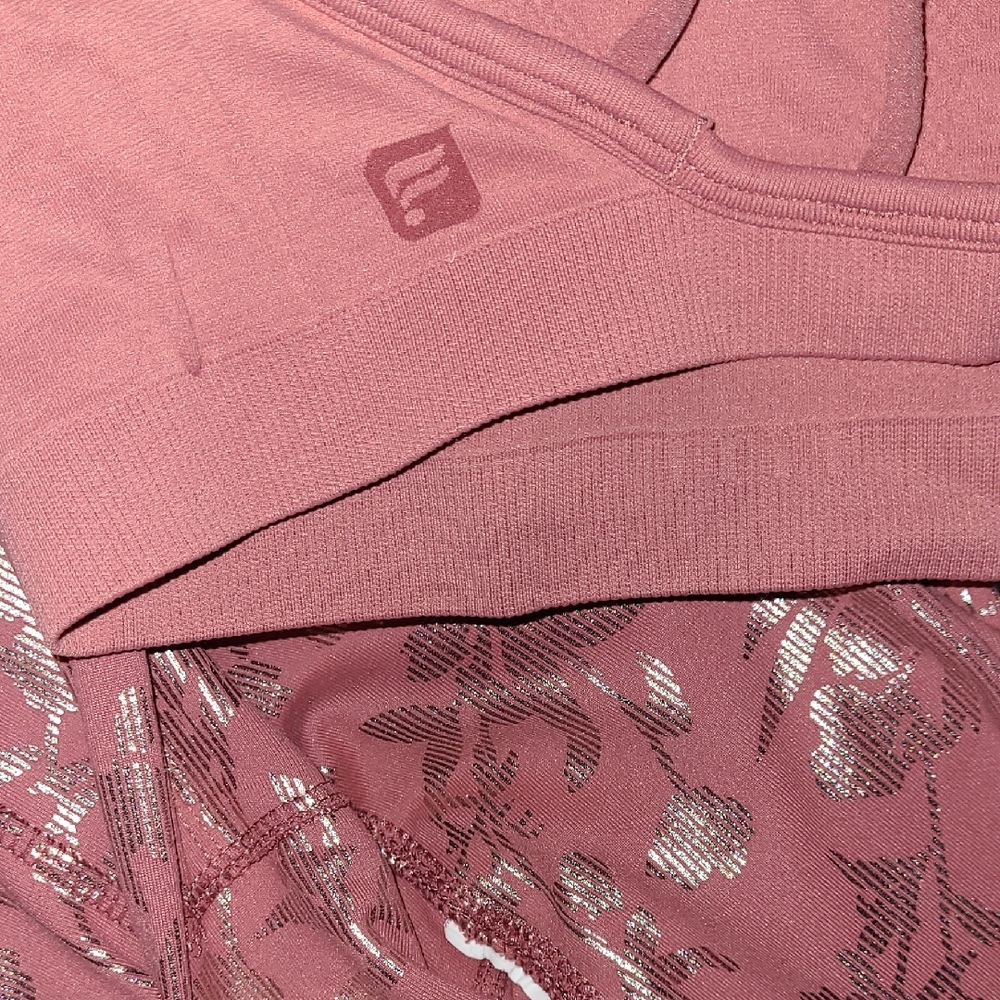 Fabletics Rose and Metallic Leggings Set - Picture 2 of 4